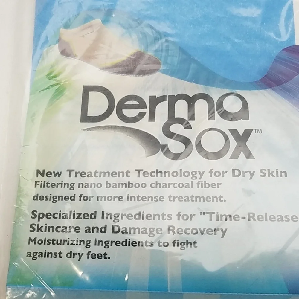 Derma Sox Nano Bamboo Charcoal Fiber Dry Skin.